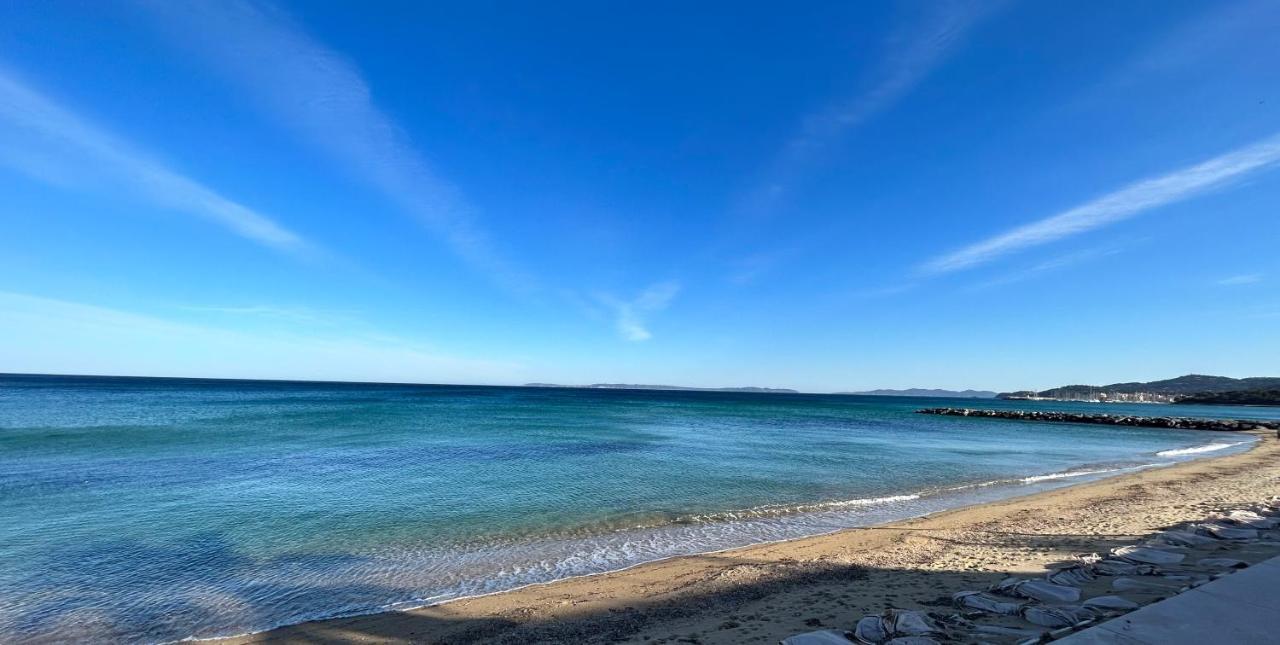 Premium Sea Front Apartment Le Lavandou Esterno foto