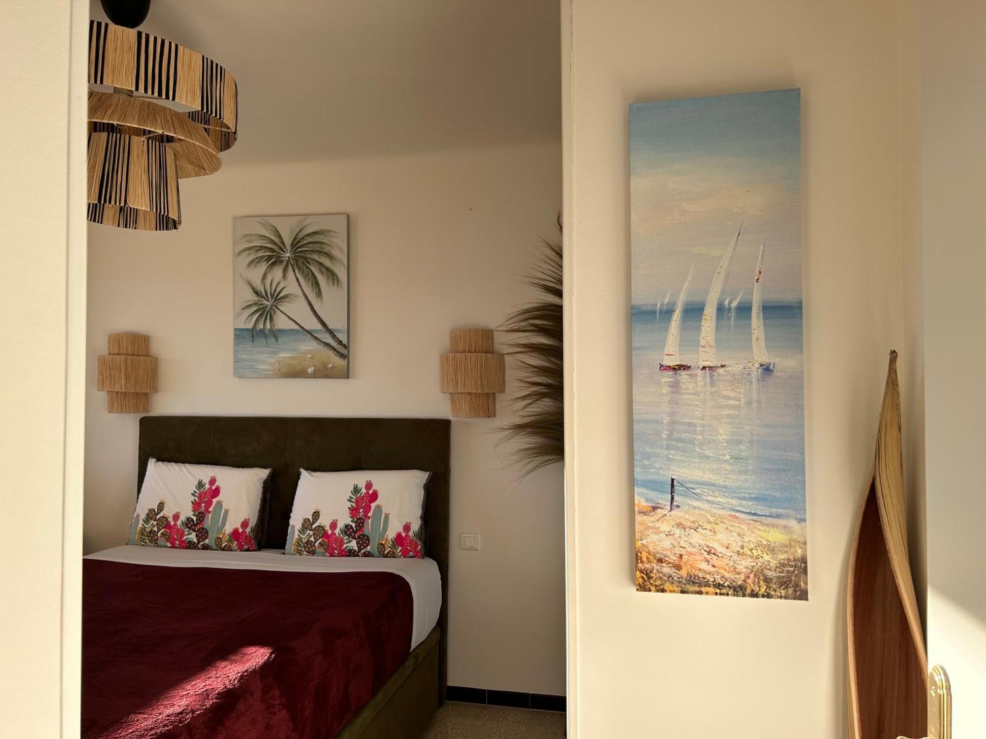 Premium Sea Front Apartment Le Lavandou Esterno foto