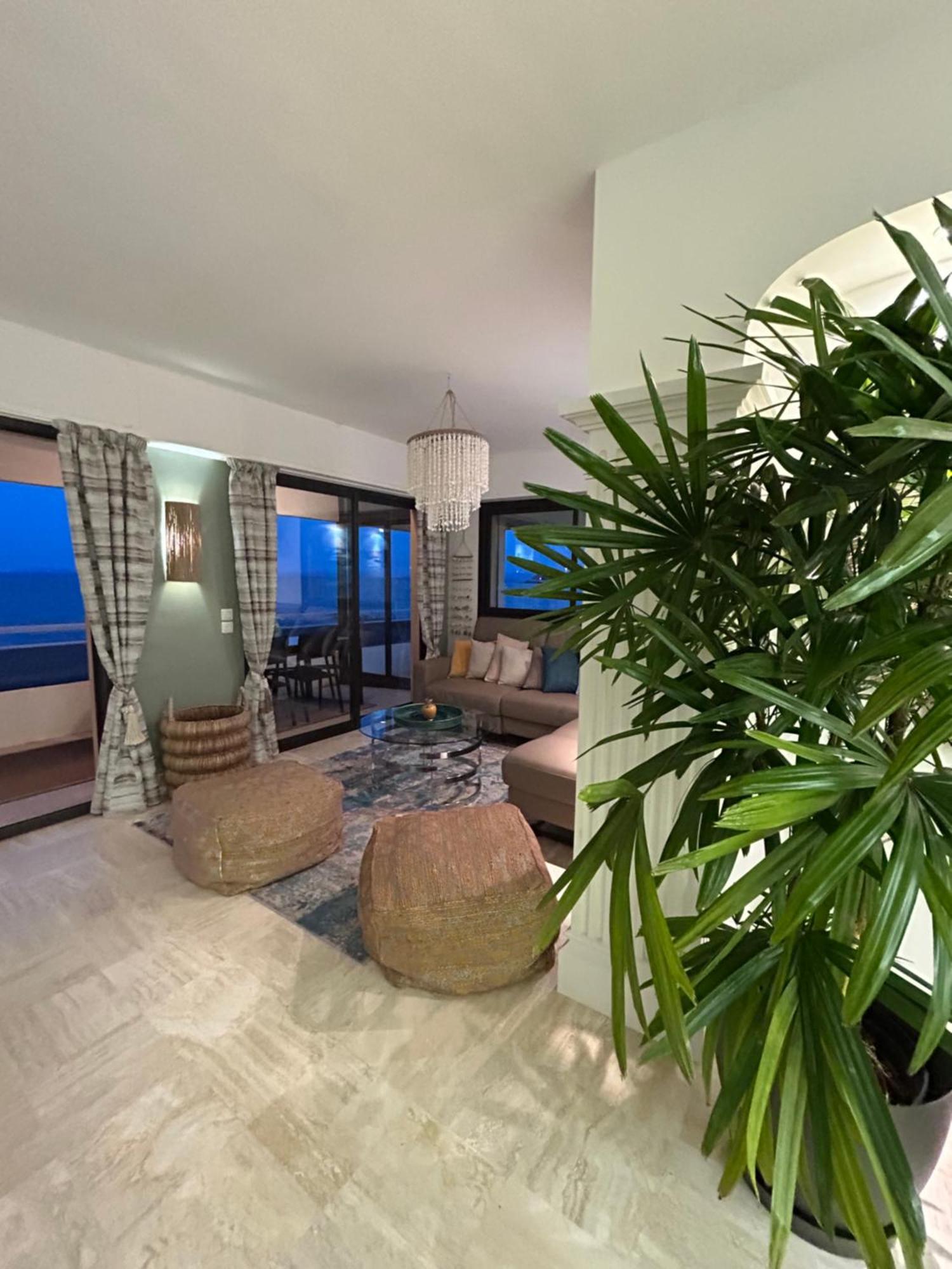 Premium Sea Front Apartment Le Lavandou Esterno foto
